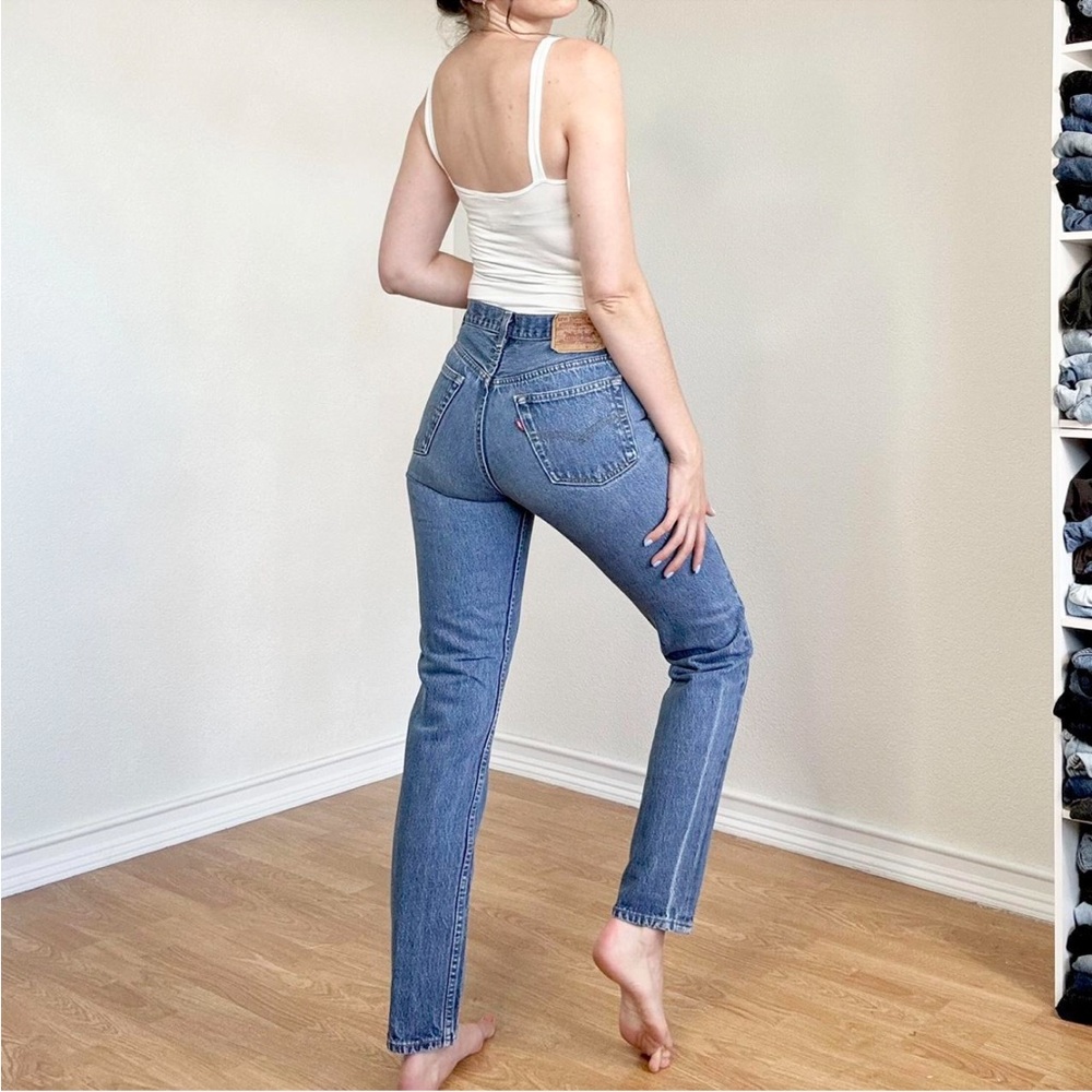 Levi’s 501s Skinny Jeans Medium Wash Sz27 Classic 90s Cut - Picture 2 of 10